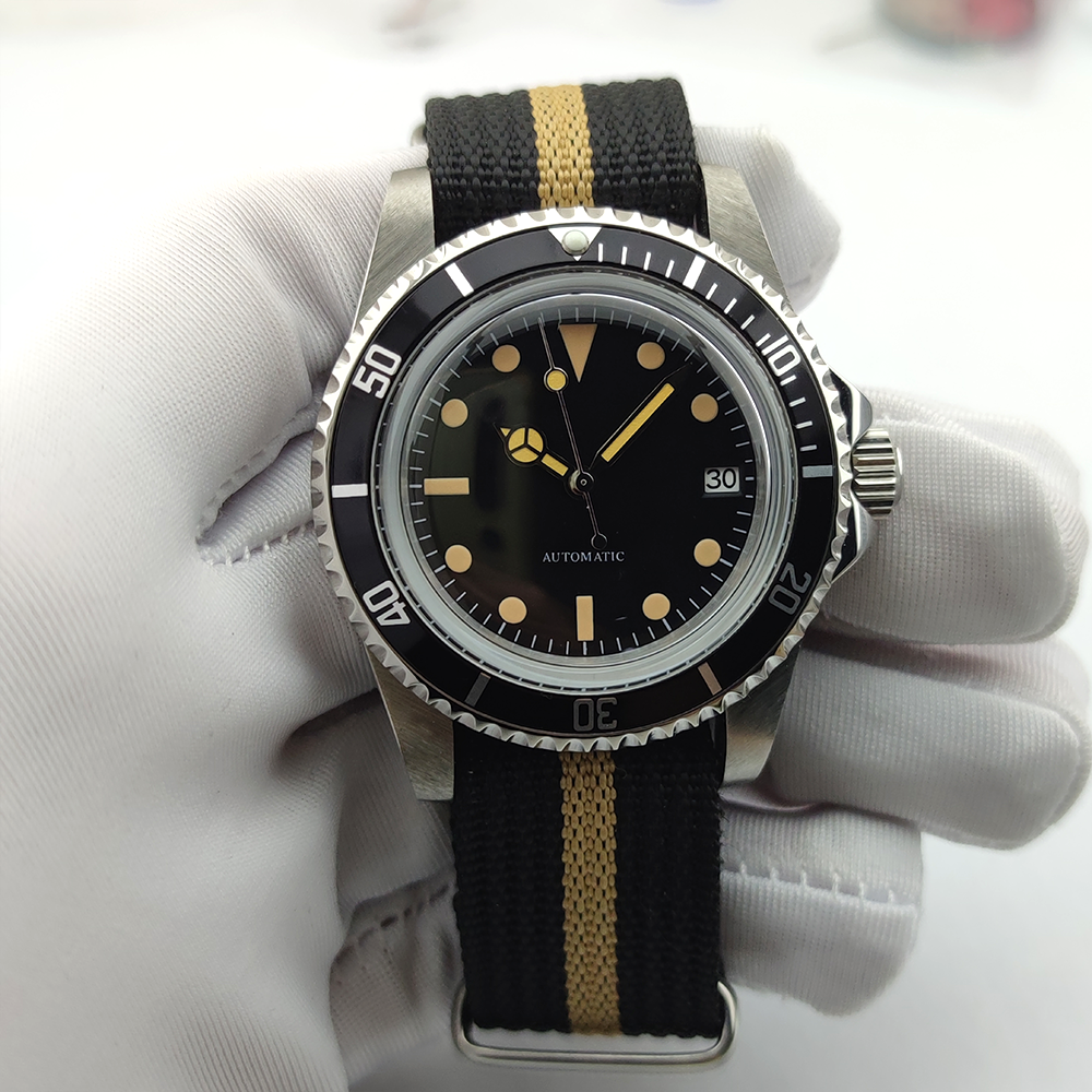 Vintage Diver Automatic Watch  - đánh giá và giá Tropic Strap Vintage