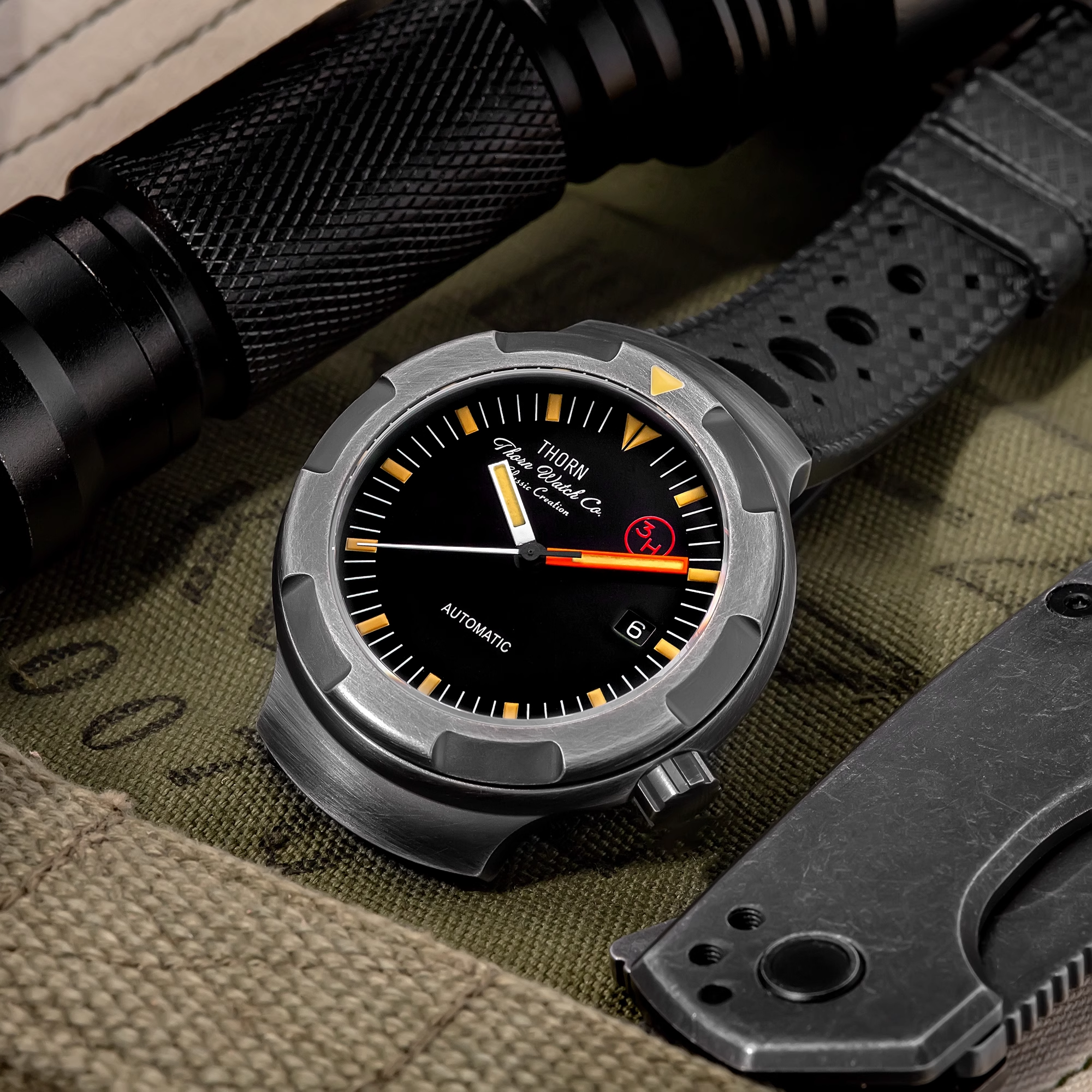Thorn 42mm Men's Retro Titaniu - đánh giá và giá Rubber Strap Diver